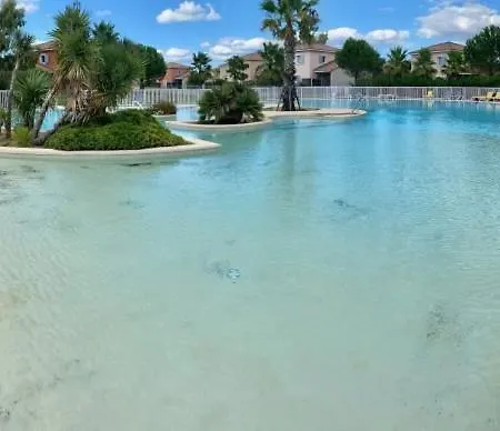 Holiday home Maison Au Domaine De Golf Piscine *